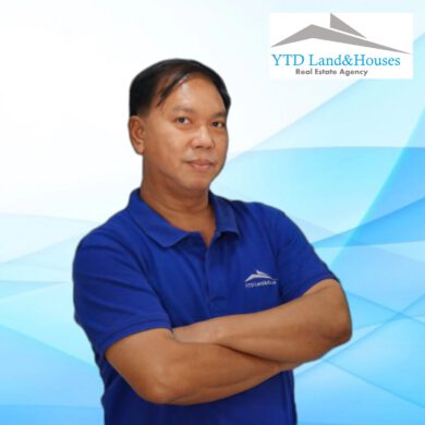 คุณชัยวิวัฒน์ (ชื่อเล่น คุณเหรียญ)