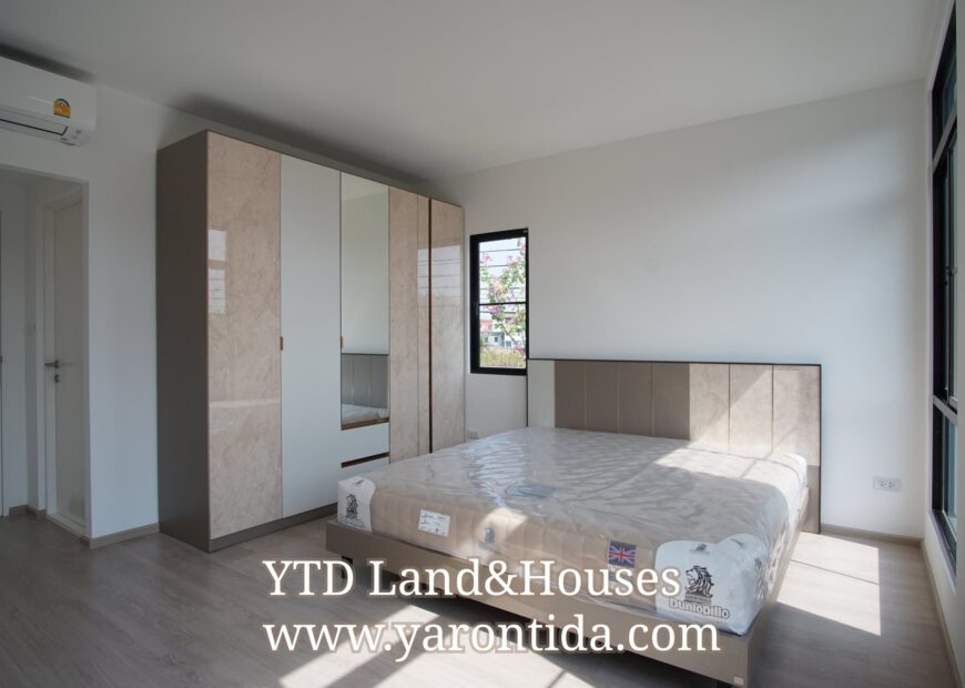 Townhouse for rent at Indy 5 Bangna km7 (35,000 Baht/month) ให้เช่าทาวน์เฮ้าส์ใหม่ อินดี้ 5 บางนา กม7 (35,000 บาท ต่อเดือน)