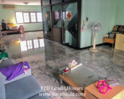 ขาย ทาวน์โฮม 4 ชั้น ทำเลใจกลางเมือง เดินทางสะดวกหมู่บ้านศรีไทย วิลล่า( Srithai Villa )ตั้งอยู่ที่ ถ.เจริญราษฏร์