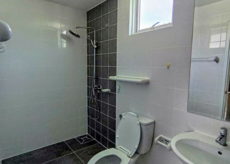 storey townhome for sale at The Colors Wongwaen – Ratchaphruek (2.4 MB.)