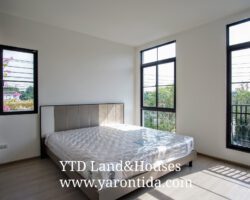 Townhouse for rent at Indy 5 Bangna km7 (35,000 Baht/month) ให้เช่าทาวน์เฮ้าส์ใหม่ อินดี้ 5 บางนา กม7 (35,000 บาท ต่อเดือน)