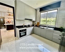 Perfect Masterpiece Sukhumvit 77 THB 75m