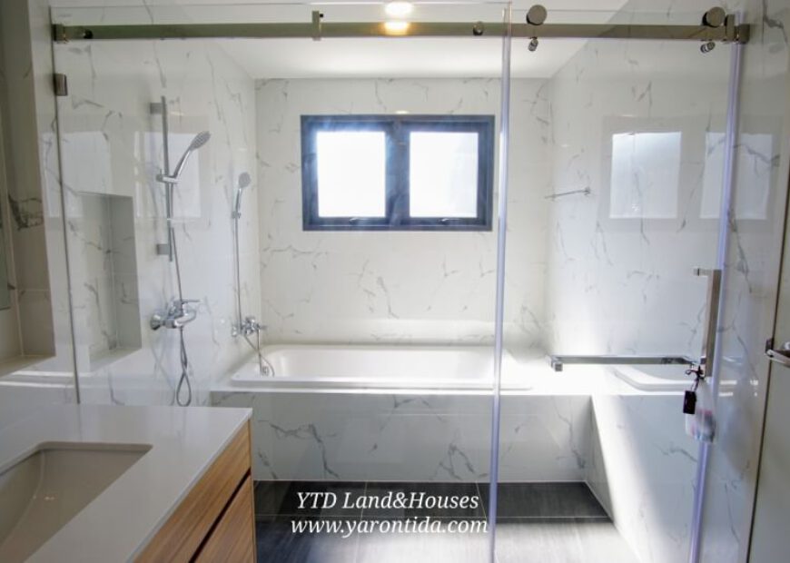 House for rent centro Bangna XL Size New design house next to Mega-Bangna 100,000 baht/month (fully furnished)