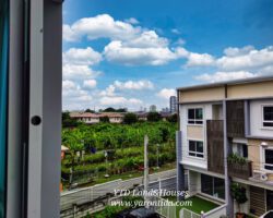 ให้เช่าทาวน์โฮมส์ 3 ชั้น ในโครงการ The Rich Biz Home Sukhumvit 105 3-storey townhomes for rent in The Rich Biz Home Sukhumvit 105 THB 28k/month