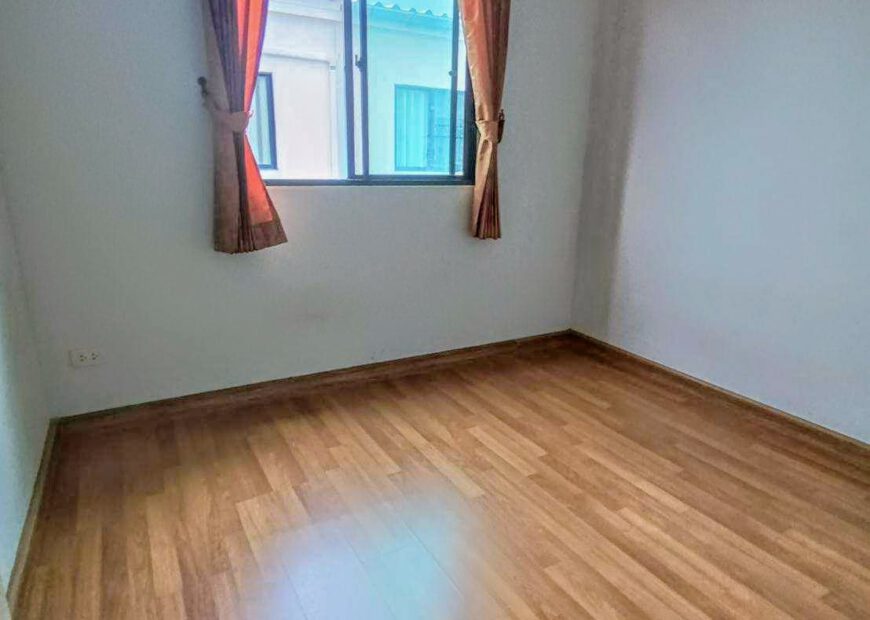 ขายทาวน์โฮม 2 ชั้น โครงการ เดอะคอนเนค 41 แจ้งวัฒนะ-ติวานนท์ For Sale The Connect 41 Chaengwattana-Tiwanon THB 3.49m