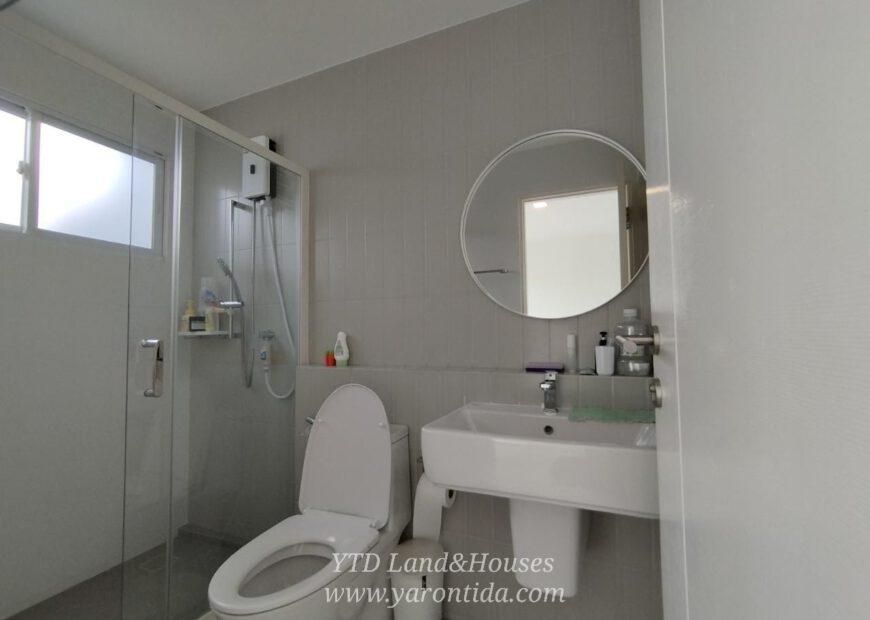 ขายทาวน์โฮม 2 ชั้น ในโครงการ Indy 4 บางนา กม.7 For Sale 2-storey townhome in Indy 4 Bangna Km.7 5.6M.THB