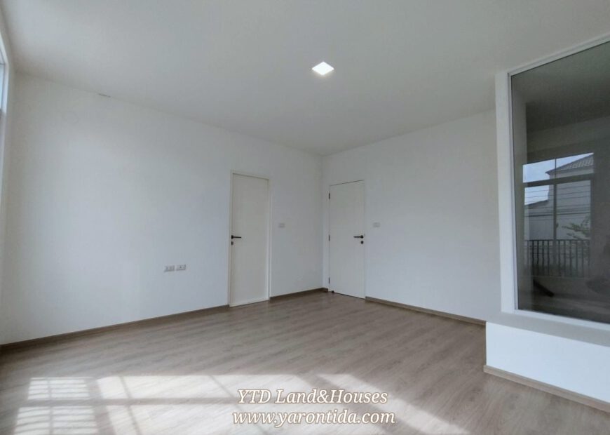 ขายทาวน์โฮม 2 ชั้น ในโครงการ Indy 4 บางนา กม.7 For Sale 2-storey townhome in Indy 4 Bangna Km.7 5.6M.THB