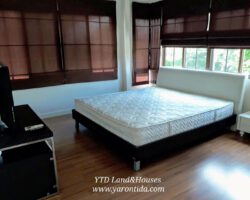 House For rent Setthasiri Bangna on the main road near the clubhouse 50,000 Baht/month