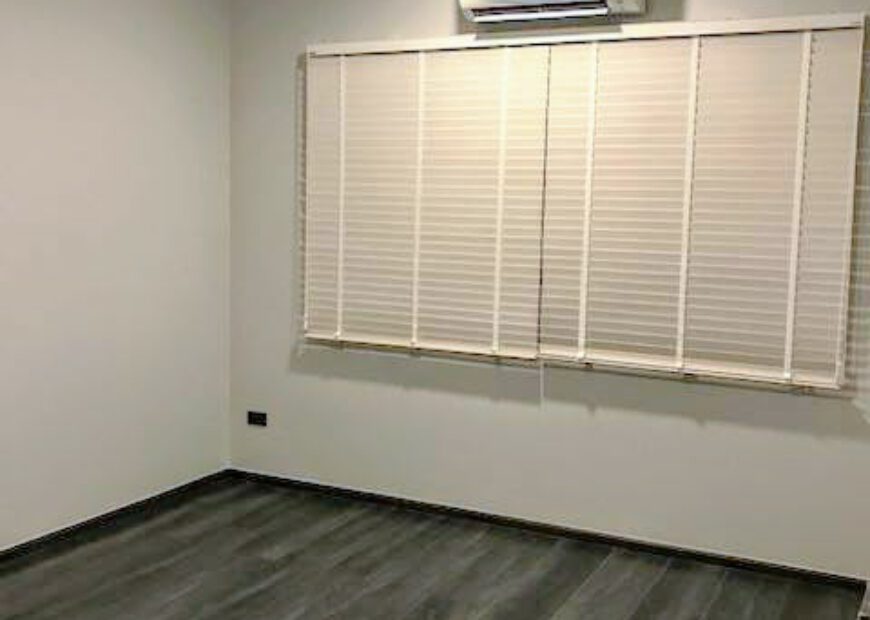 ขายวีเว่ บางนา กม.7​ พร้อมผู้เช่า​ 15.5 M.Baht (with a Tenant)