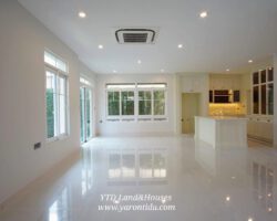 ให้เช่าบ้านหรู นันทวัน บางนา กม7  (มีเฟอร์นิเจอร์บางส่วน)