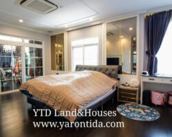 Luxury House for Rent at Nantawan Bangna km7 250,000 Baht/month