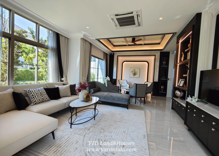 Luxury house for sale at Perfect Masterpiece Sukhumvit 77