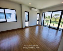 For Rent Centro Bangna L Size, new design detached house next to Mega-Bangna 80,000 Baht/Month (Fully furnished).