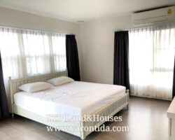 House For Rent at Chaiyapruk Bangna km7 Next to Mega Bangna 50k Baht/month