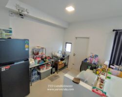 ขาย ทาวน์โฮม 2 ชั้น (มีชั้นลอย) ใกล้เมกา บางนา ทำเลดีที่สุดในย่านนี้ โครงการ Indy 5 บางนา กม.7