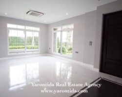 Luxury house for Rent at Nantawan Bangna KM.7 180,000 baht/month (unfurnished)