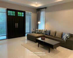 Luxury House for Rent at Nantawan Bangna km7 180,000 Baht/month