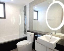 For Sale Supalai Oriental Sukhumvit 39 near BTS Phrom Phong and MRT Phetchaburi.