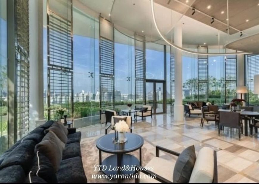 For Sale Supalai Oriental Sukhumvit 39 near BTS Phrom Phong and MRT Phetchaburi.