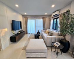 ให้เช่า บ้านเดี่ยว 2 ชั้น 4 ห้องนอน Centro บางนา โครงการใหม่ทำเลดีมาก อยู่ใกล้เมกะบางนา และ รร. นานาชาติ