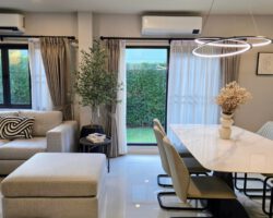 ให้เช่า บ้านเดี่ยว 2 ชั้น 4 ห้องนอน Centro บางนา โครงการใหม่ทำเลดีมาก อยู่ใกล้เมกะบางนา และ รร. นานาชาติ
