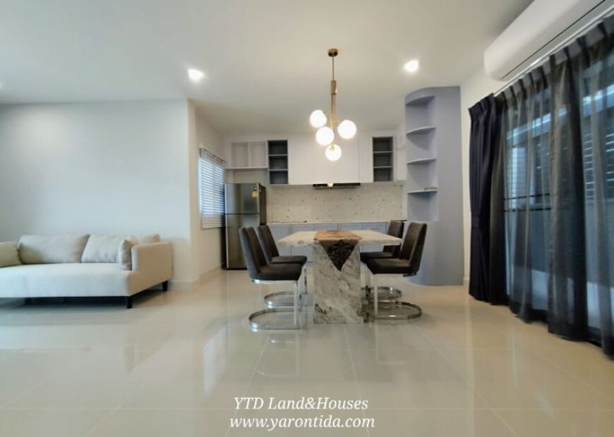 ให้เช่า ทาวน์โฮม 2 ชั้น ในโครงการ พลีโน สุขุมวิท-บางนา 2 บ้านแปลงมมอยู่ทำเลต้นโครงการ