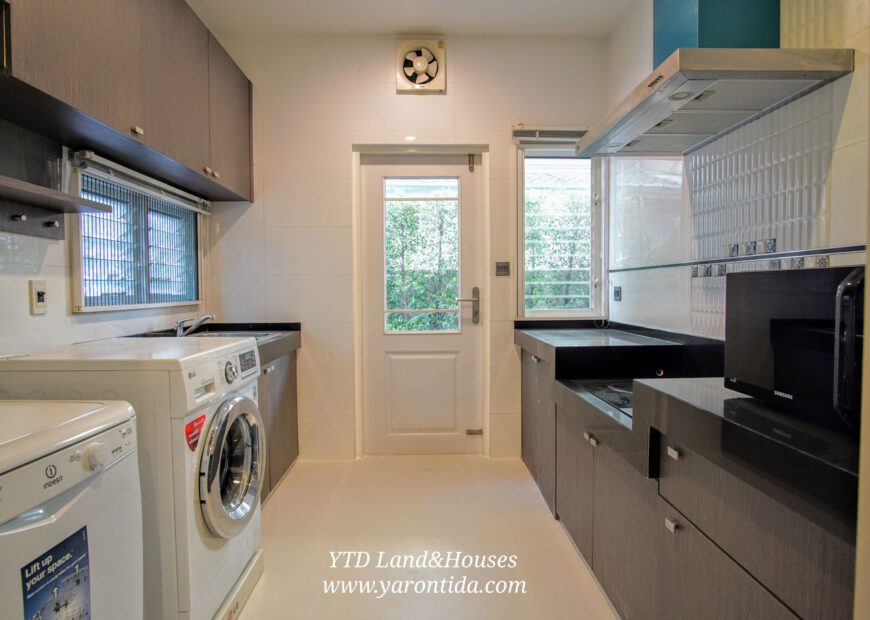 ให้เช่า บ้านนันทวัน บางนา กม.7 สวนหลังบ้านขนาดใหญ่  (Fully furnished)