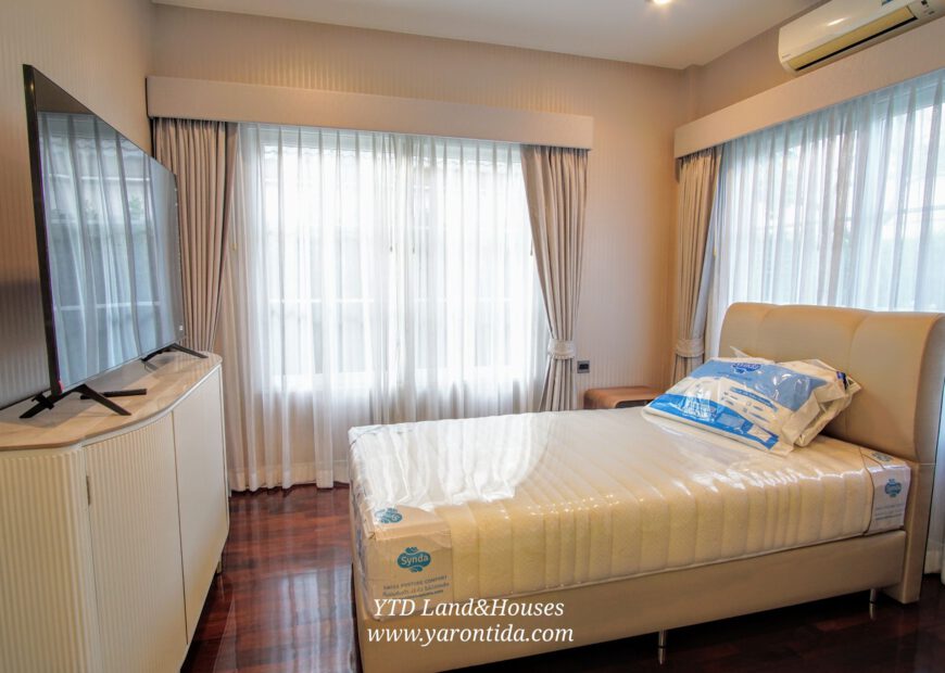 ให้เช่า บ้านนันทวัน บางนา กม.7 สวนหลังบ้านขนาดใหญ่  (Fully furnished)