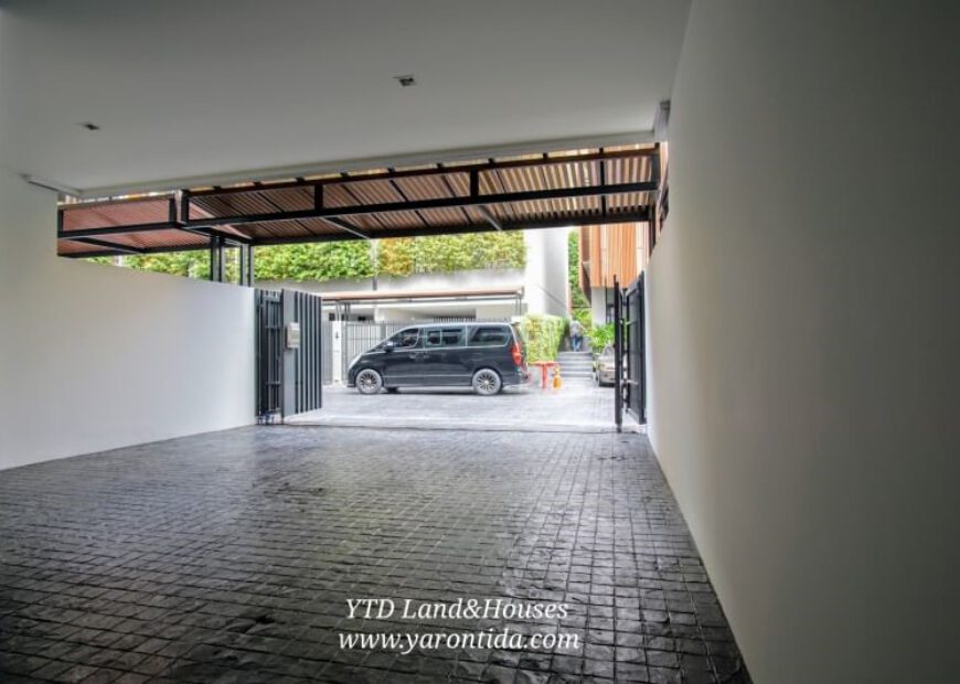Luxury townhome for rent The Park lane Sukhumvit 105 Lasalle 24
