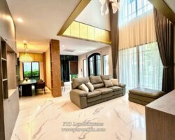 ขาย/ให้เช่า บ้านหรู แกรนด์ บางกอก บูเลอวาร์ด บางนา-อ่อนนุช