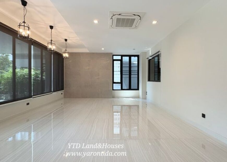 ขาย บ้านหรู แกรนด์ บางกอก บูเลอวาร์ด บางนา-อ่อนนุช