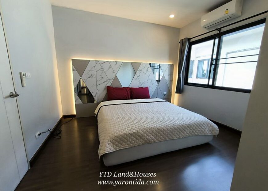 ขายบ้าน THE CITY บางนา กม.7 เนื้อที่ 96 ตารางวา หลังใหญ่ พร้อมเฟอร์บิวท์อิน
