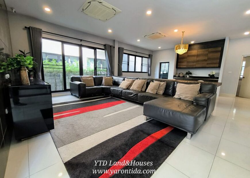 ขายบ้าน THE CITY บางนา กม.7 เนื้อที่ 96 ตารางวา หลังใหญ่ พร้อมเฟอร์บิวท์อิน