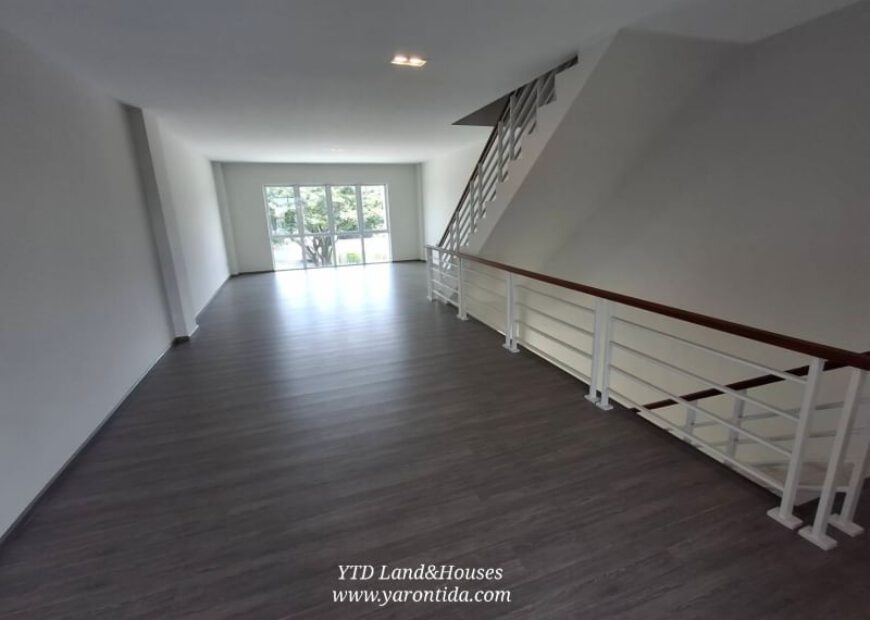 ขาย อาคารพาณิชย์ 3 ชั้น(พร้อมชั้นลอย) ในโครงการ Villaggio เพชรเกษม สาย 4