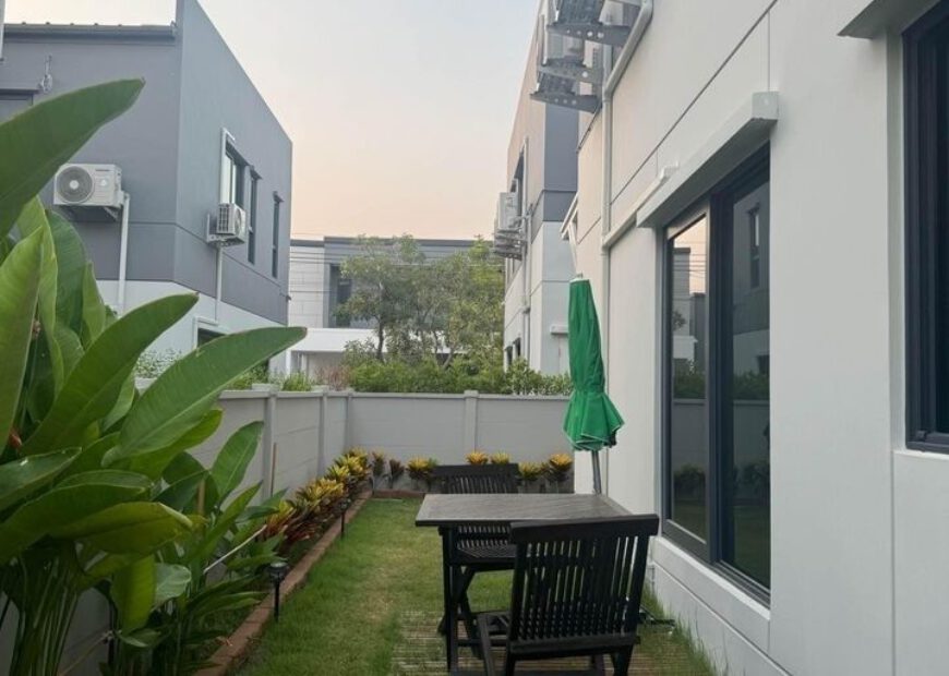 ให้เช่า บ้านเดี่ยว 2 ชั้น 4 ห้องนอน Centro บางนา