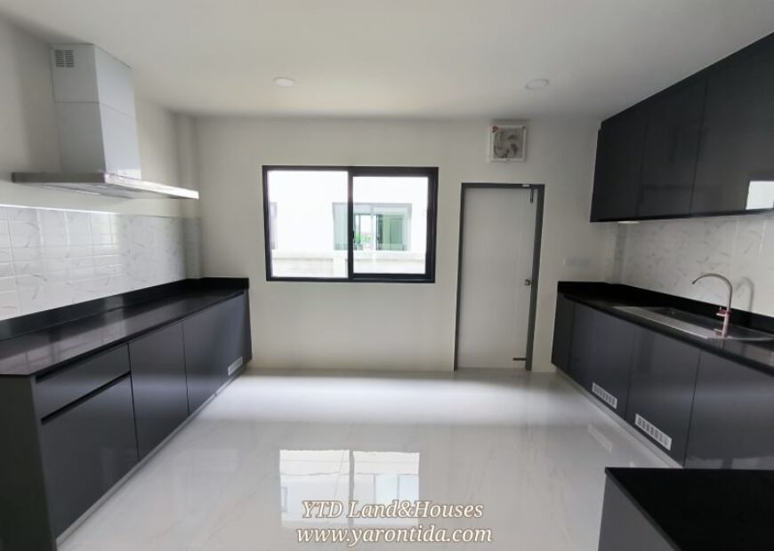 ขายบ้านโครงการ บ้านใหญ่ ที่ดินใหญ่ The City สุขุมวิท-อ่อนนุช 2 บ้านเดี่ยวหรู สไตล์ Modern Contemporary