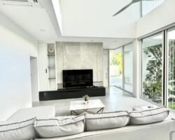 ขาย/ให้เช่า บ้านหรู วีเว่ บางนา VIVE Bangna บ้านเดี่ยว Super Luxury สไตล์ Modern Minimal ใกล้ MEGA บางนา.