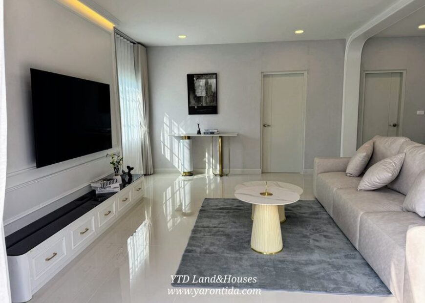 ขาย/ให้เช่า Centro Bangna เฟส 2