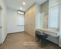 ให้เช่า บ้านแฝด สไตล์บ้านเดี่ยว 2 ชั้น ในโครงการ แกรนด์ พลีโน สุขุมวิท-บางนา