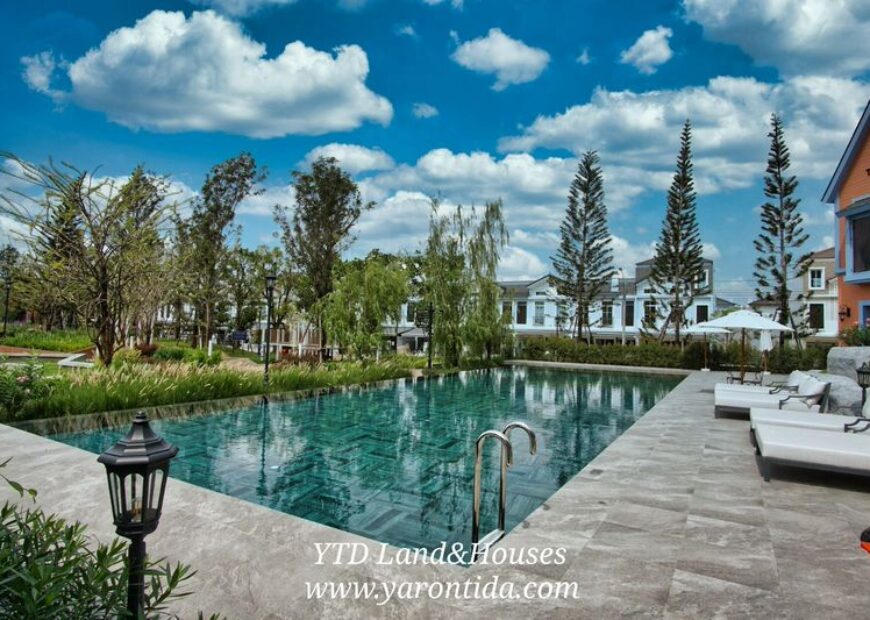 Townhome for rent near Mega Bangna , Greatest location in this area. Amazing decoration . Indy 2 Bangna-Ramkhamhaeng 2
