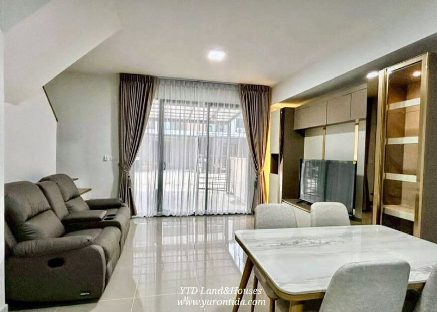 ให้เช่า ทาวน์โฮม 2 ชั้น ในโครงการ พลีโน สุขุมวิท-บางนา2