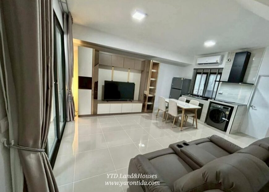 ให้เช่า ทาวน์โฮม 2 ชั้น ในโครงการ พลีโน สุขุมวิท-บางนา2