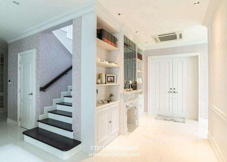 ขาย/ให้เช่า บ้านหรู นาราสิริ บางนา