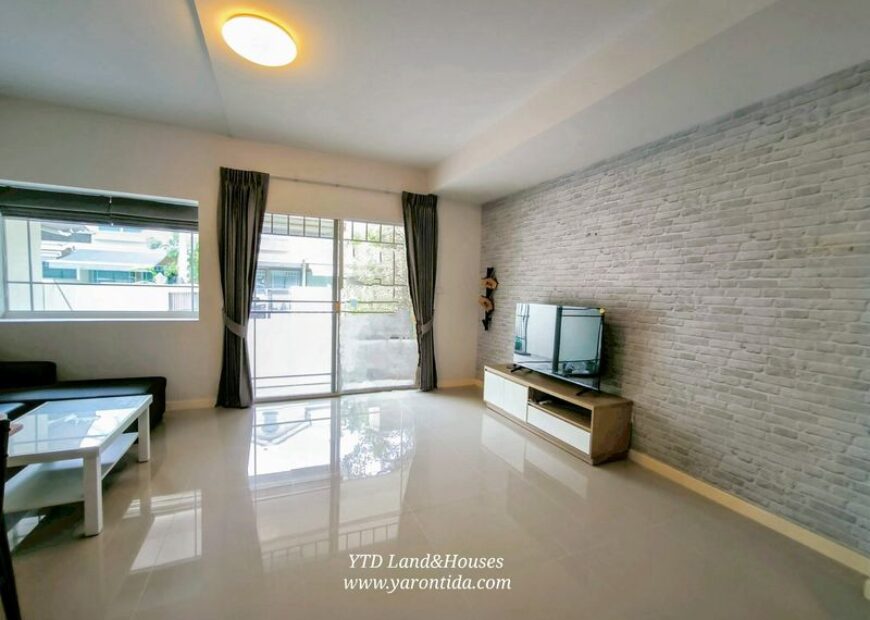 ให้เช่า ทาวน์โฮม 2 ชั้น ใกล้เมกา บางนา ทำเลดีที่สุดในย่านนี้ โครงการ Indy บางนา กม.7
