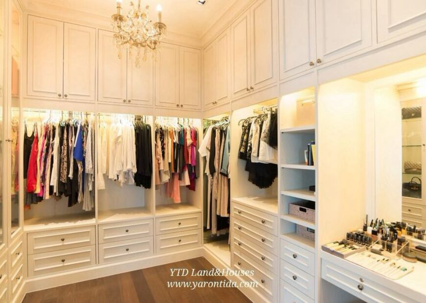 ขาย/ให้เช่า บ้านหรู นาราสิริ บางนา