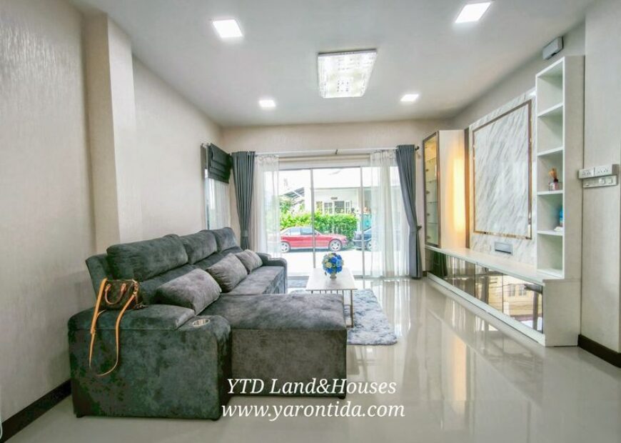 ขาย บ้านแฝด สไตล์บ้านเดี่ยว 2 ชั้น ในโครงการบ้านบุรีรมย์ เทพารักษ์
