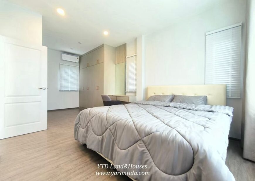 ให้เช่า บ้านแฝด สไตล์บ้านเดี่ยว 2 ชั้น ในโครงการ แกรนด์ พลีโน สุขุมวิท-บางนา