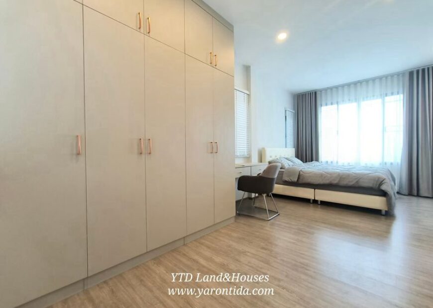 ให้เช่า บ้านแฝด สไตล์บ้านเดี่ยว 2 ชั้น ในโครงการ แกรนด์ พลีโน สุขุมวิท-บางนา