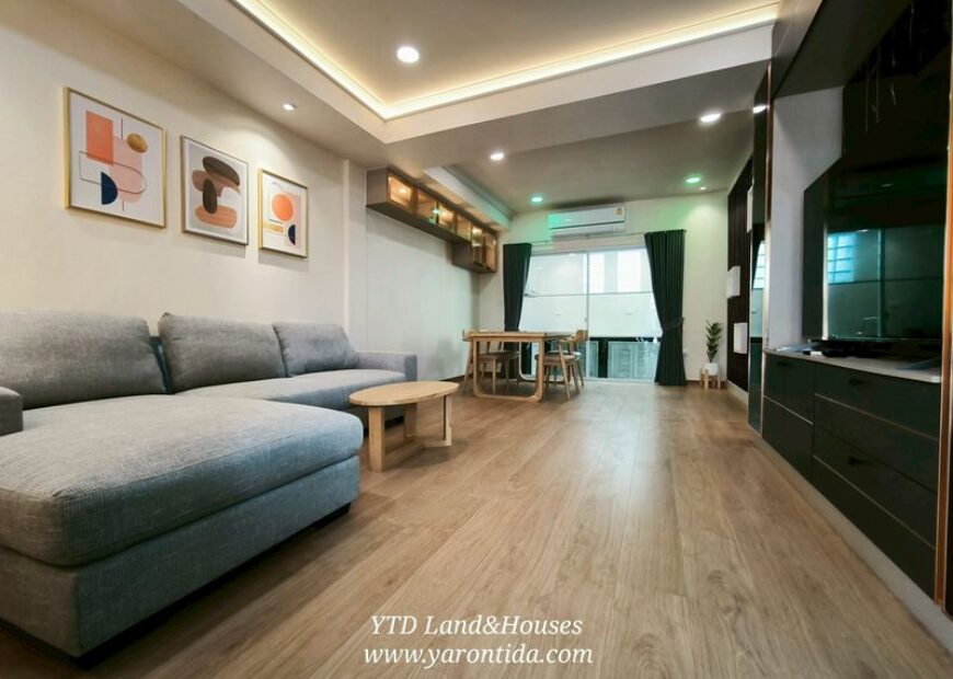 ให้เช่า ทาวน์โฮม 2 ชั้น ใกล้เมกา บางนา ทำเลดีที่สุดในย่านนี้ โครงการ Indy บางนา-รามคำแหง 2 บ้าน
