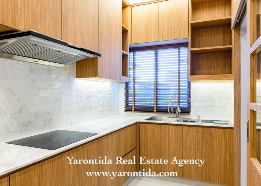 For rent Luxury house Settasiri Pattanakan